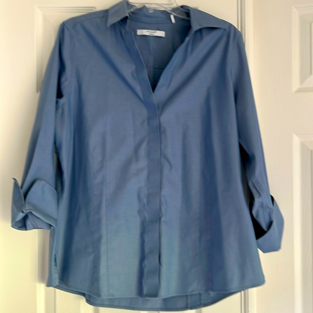 Foxcroft ladies top like new never worn